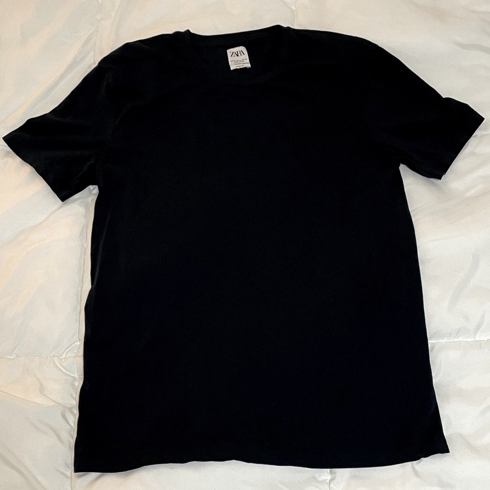 ZARA Men’s Slim Fit Basic Round Neck Short Sleeve T-Shirt in Black